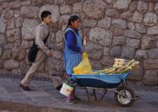 Cusco, le marché des brouettes